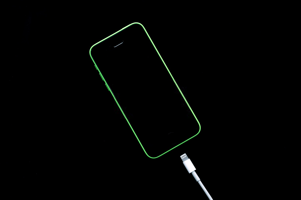 iPhone won't turn on - here's how to fiw phone not charging