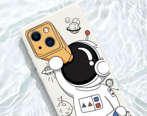 Spaceman Astronaut Cartoon iPhone 13 Pro Max Case