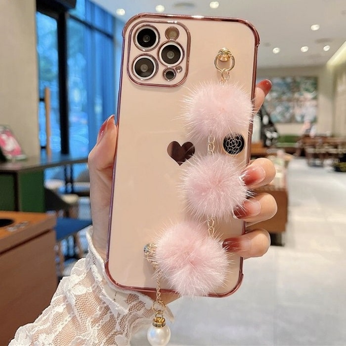 Plating Love Phone Case with Fur Ball Chain Bracelet