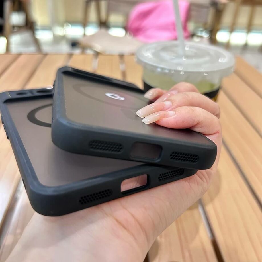 Magnetic Matte Black Google Pixel Phone Case with MagSafe (2)
